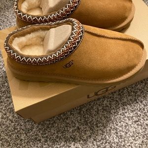 Brand new never worn UGGS